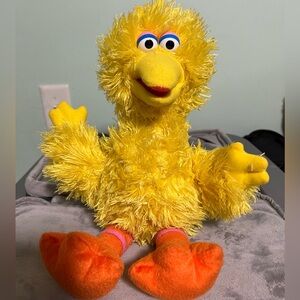 NWOT. -Sesame Street Yellow Big Bird plush toy.